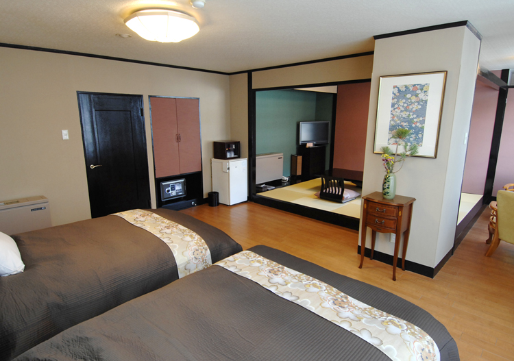 We stayed in a fab Western/Japanese combo room